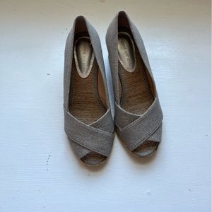 Adrienne Vittadini wedges